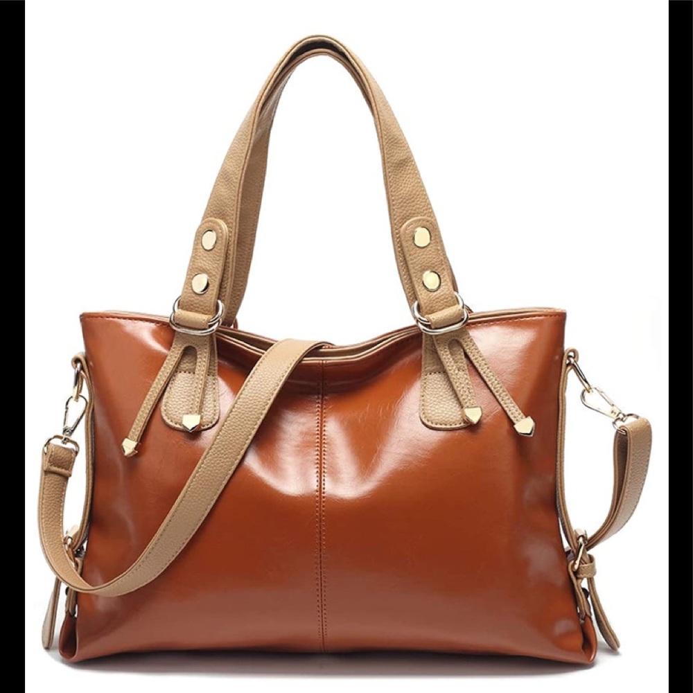 Nwt Smooth Wax Leather Purse - Picture 1 of 6